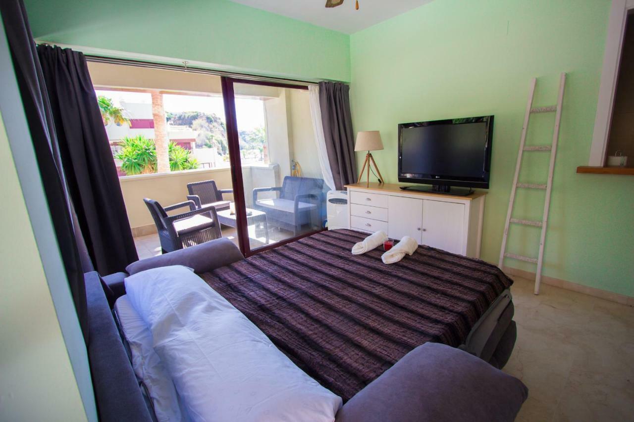 Burriana Beach Apartment Nerja Exterior photo